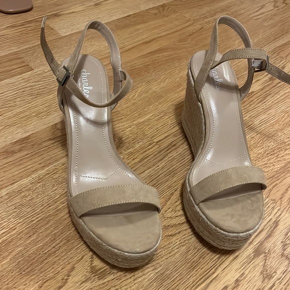 Charles David Wedges 8.5 - Picture 4 of 9